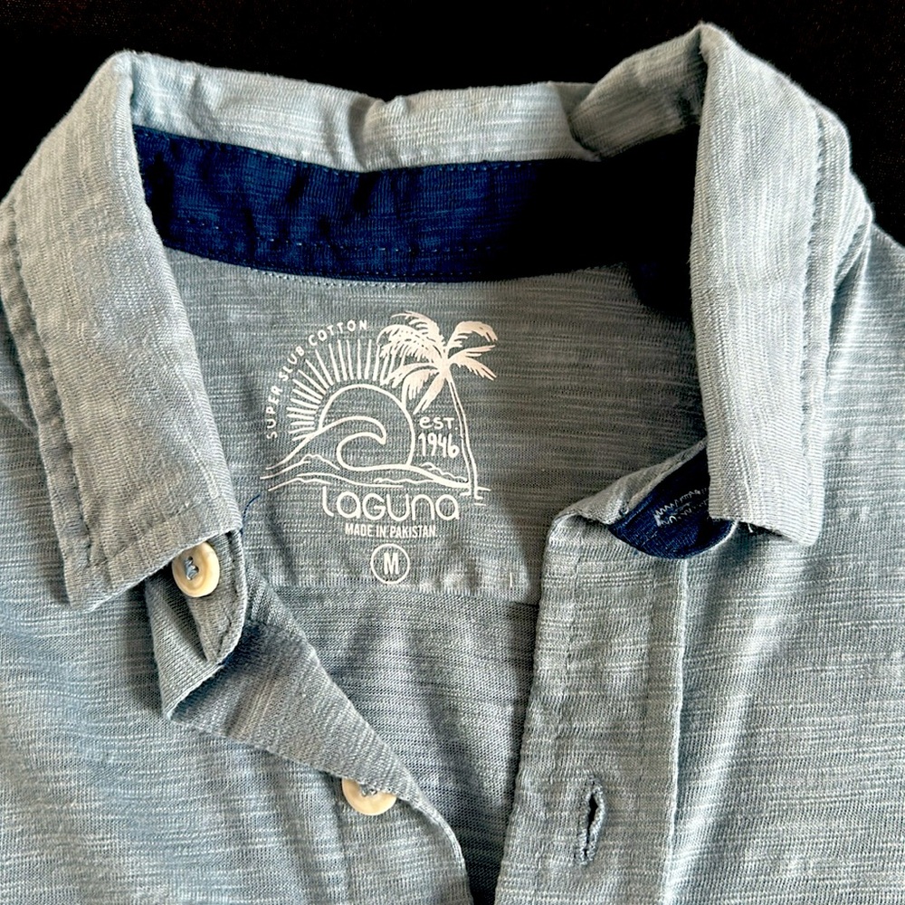 Laguna brand shirt sleeve button down